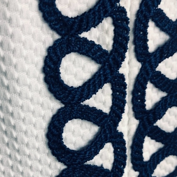 Crisp Embroidered V-neck Vacation Beach Boating Nautical Coastal - Picture 9 of 13